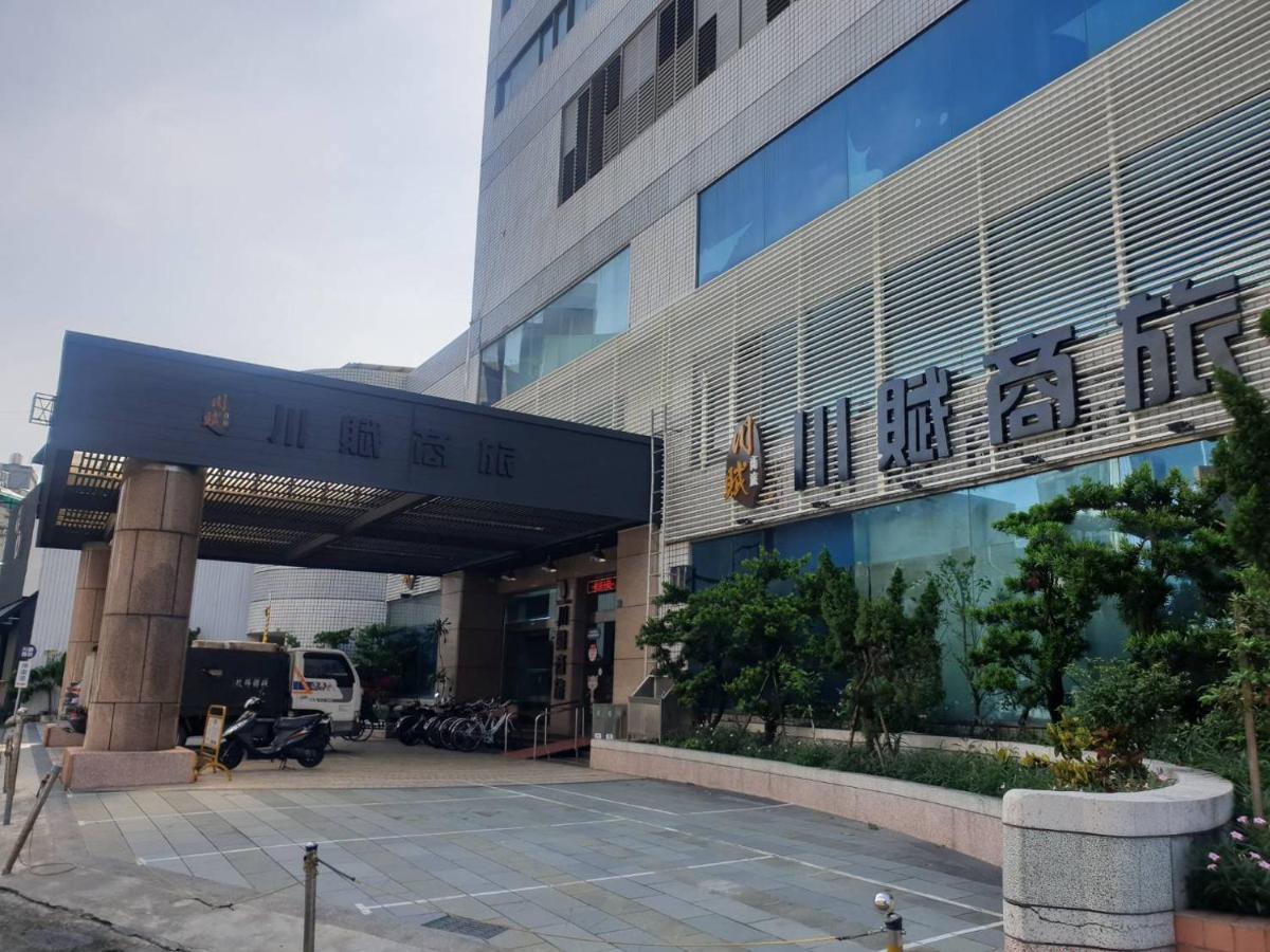 Chuan Fu Hotel Fengyuan Exterior photo